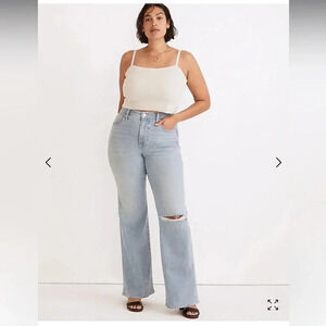 NWT Madewell 11" High-Rise Flare Jeans in Eversfield Wash: Knee-Rip Edition